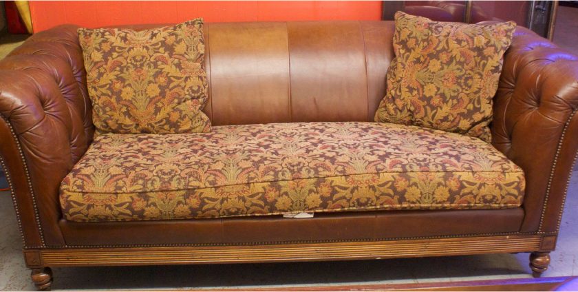 Potros Resale living Sofa