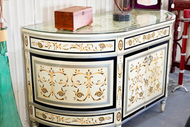 Hand painted half moon Italian Neoclassical style 2 doors sideboard