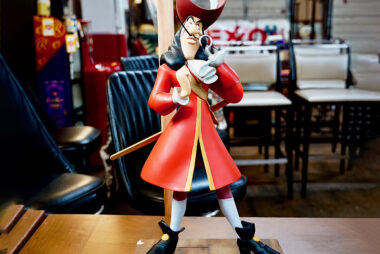 Vintage Captain Hook statue by Kevin and Jody. Peter Pan. Disney